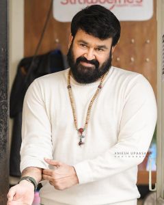 ahana-krishna-kumar-album-photos