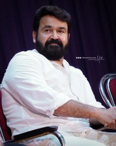 mohanlal-in-white-shirt-001