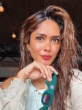 mrunal-thakur-latest-pictures-007