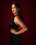 mrunal-thakur-latest-pictures-020