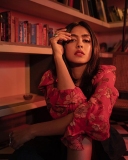 Actress-Mrunal-Thakur-photos-026