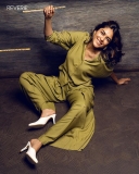 Actress-Mrunal-Thakur-photos-036