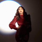 Actress-Mrunal-Thakur-pictures-006