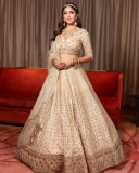 mrunal-thakur-in-bridal-lehenga-look-005