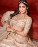 mrunal-thakur-in-bridal-lehenga-look