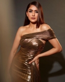 mrunal-thakur-in-golden-color-gown-photos