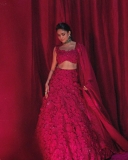 mrunal-thakur-in-lakme-fashion-week-photos-002