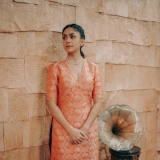 mrunal-thakur-in-orange-dress-photos-004
