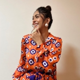 mrunal-thakur-in-silver-dress-007