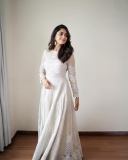 mrunal-thakur-latest-images-in-white-thread-gown-003