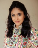 mrunal-thakur-new-photos-007