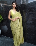 mrunal-thakur-new-photos1200-016