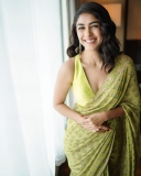 mrunal-thakur-new-photos1200-017