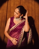 mrunal-thakur-new-photoshoot-images-003