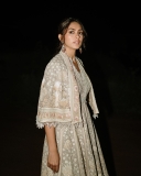 mrunal-thakur-night-photoshoot-new-001