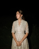 mrunal-thakur-night-photoshoot-new-005