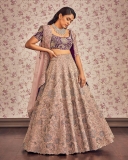 mrunal-thakur-wearing-exquisite-bridal-collection-photos-004