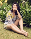 toofan-actress-mrunal-thakur-photos-008