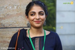 actress-mythili-latest-photos-092-419