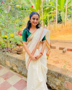 1_namitha-pramod-latest-images-005