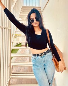 namitha-in-black-top-photos-001