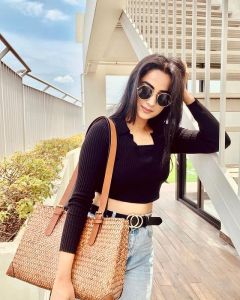 namitha-in-black-top-photos