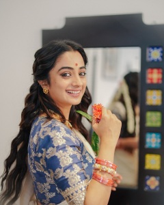 namitha-pramod-beautiful-photos-in-different-dresses-015
