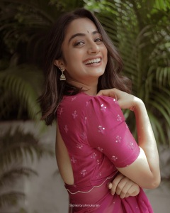 namitha-pramod-beautiful-photos-in-different-dresses-037
