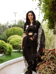 namitha-pramod-full-black-with-embroidery-trending-dress-design-photos-002
