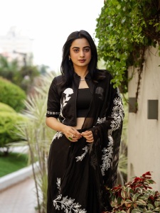 namitha-pramod-full-black-with-embroidery-trending-dress-design-photos-005