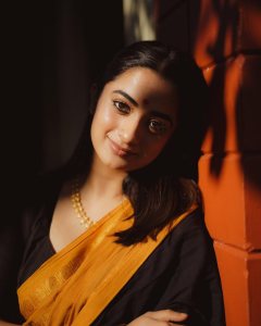 namitha-pramod-in-black-saree-with-orange-border-dress-photos-011