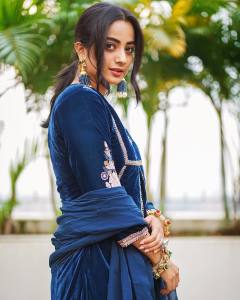 namitha-pramod-in-blue-velvet-churidar-photos-002