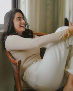 namitha-pramod-in-crop-top-and-white-jeans-combination-dress-photos-002