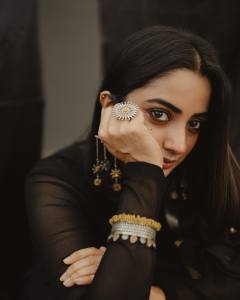 namitha-pramod-in-full-black-lehenga-images-003
