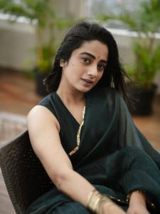 namitha-pramod-in-green-saree-photos-002