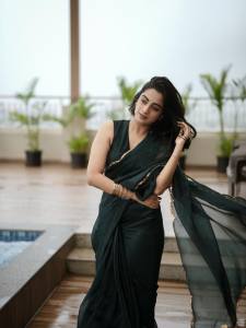 namitha-pramod-in-green-saree-photos-003