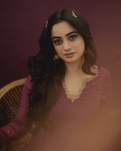 namitha-pramod-in-light-Magenta-colour-churidar-with-design-for-party-photos-008
