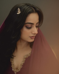 namitha-pramod-in-light-Magenta-colour-churidar-with-design-for-party-photos-009