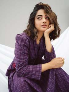 namitha-pramod-in-modern-Indo-western-ethnic-outfit-with-a-coordinated-purple-monochrome-palette-and-matching-hip-length-purple-jacket-002