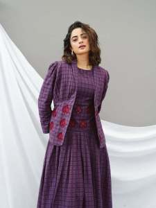 namitha-pramod-in-modern-Indo-western-ethnic-outfit-with-a-coordinated-purple-monochrome-palette-and-matching-hip-length-purple-jacket-003