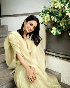 namitha-pramod-in-pista-green-churidar-and-ornaments-ideas-photos-005