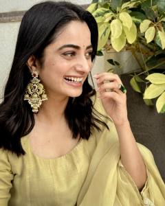 namitha-pramod-in-pista-green-churidar-and-ornaments-ideas-photos-006