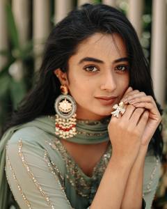 namitha-pramod-in-pista-green-dress-002