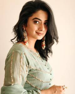 namitha-pramod-in-pista-green-dress-007