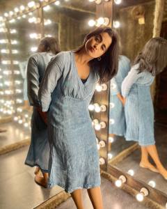 namitha-pramod-in-simple-look-photos2022-002