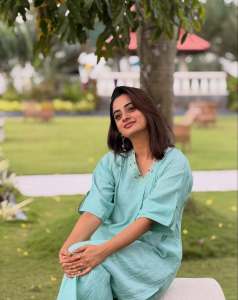namitha-pramod-in-stylish-simple-kurti-ideas-images-002