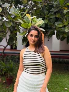 namitha-pramod-in-summer-out-fit-style-photos-009