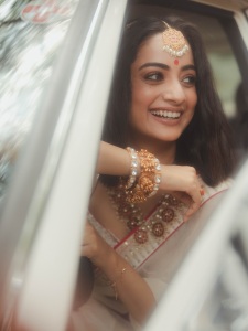 namitha-pramod-in-trending-fashion-ornaments-style-photos-014