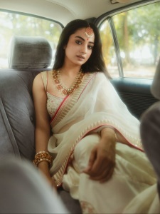namitha-pramod-in-trending-fashion-ornaments-style-photos