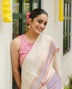 namitha-pramod-in-trending-function-outfit-look-ideas-photos-020